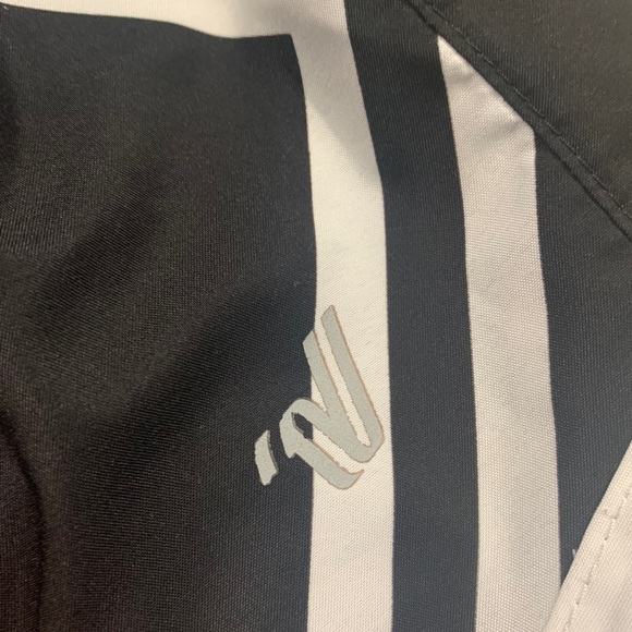 black shorts - Picture 3 of 3